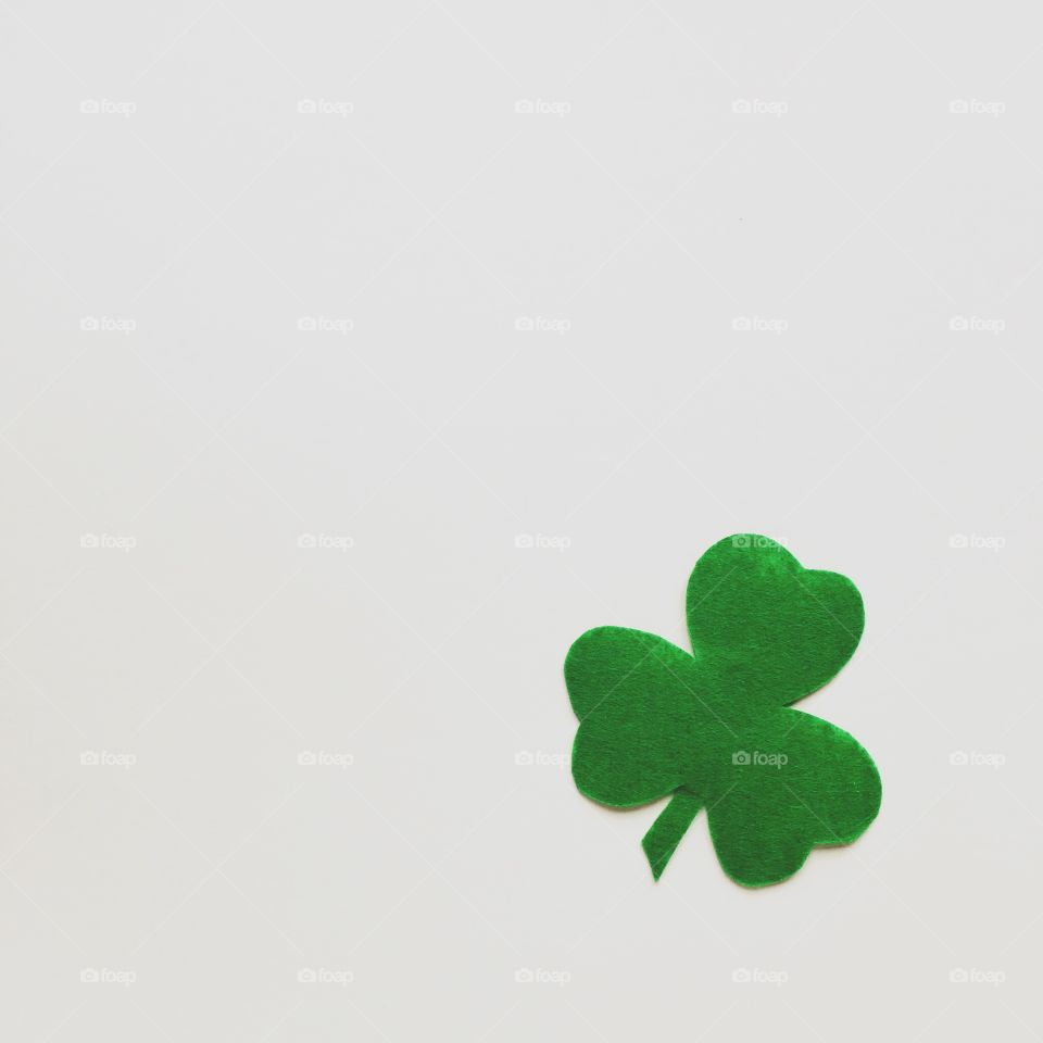 St. Patrick's day, green, leprechaun, beer, green beer, paraphernalia, Ireland, Irish, March 17, clover, lucky, luck, good luck, coins, wealth, hat, leprechaun, pot, confetti, holiday, Wallpaper, background, spectacles, carnival, karnavalnye glasses, green hat, celebration, parade, cocktail, drink, drinking, alcohol, Mixology, drink, top, minimal, festival, party, March, event, accessories, festival glasses, spring, deep green, green, grass, thematic, national, tradition, traditions, traditional, St. Patrick, Patricks, Saint Patrick, patricks, still life, symbol, 