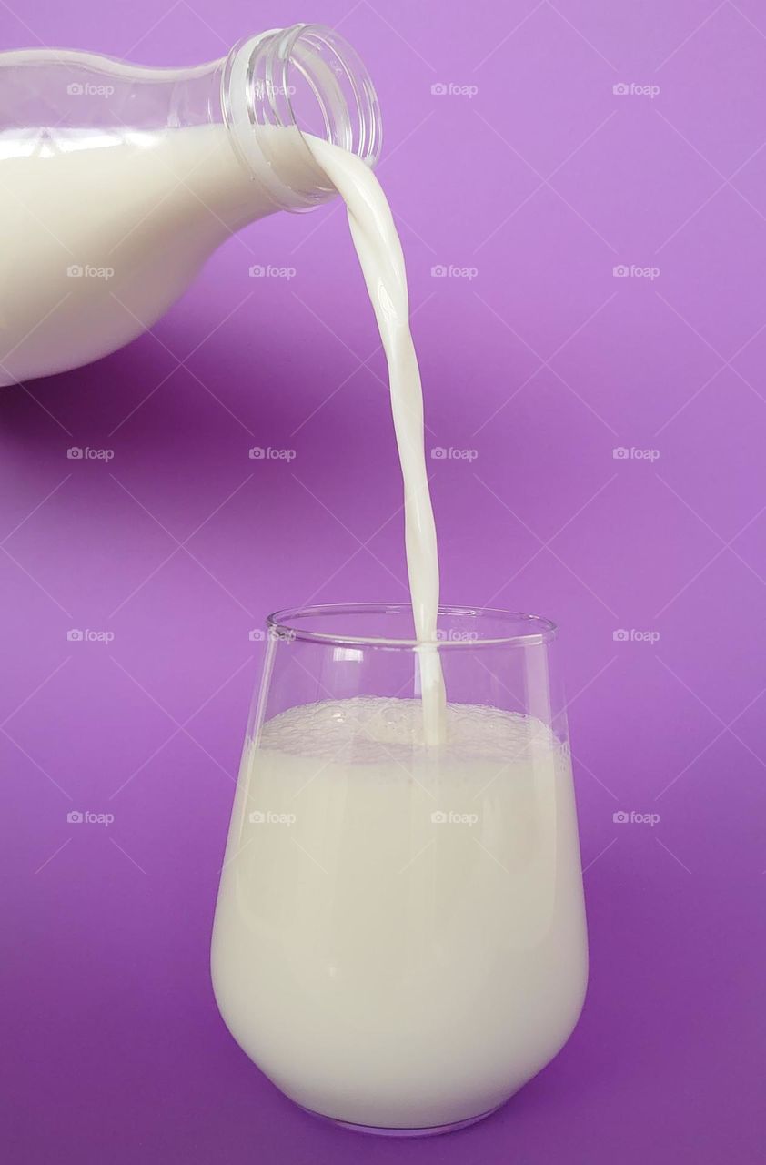 Pour a glass of milk🥛 Bon Appetit 😋🤍