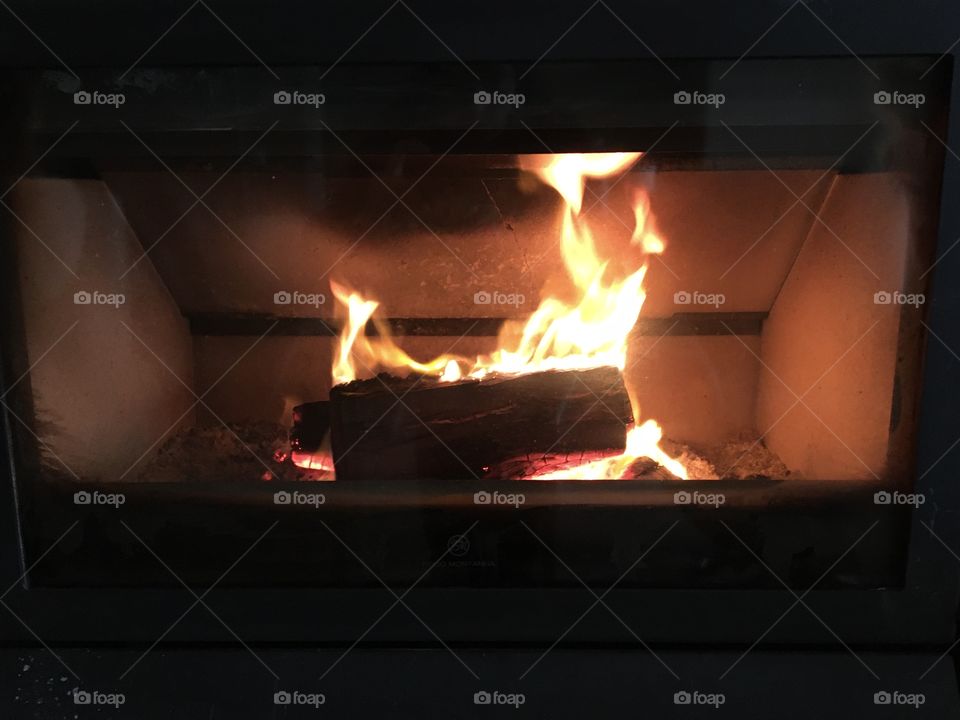 Burning wood in fireplace 