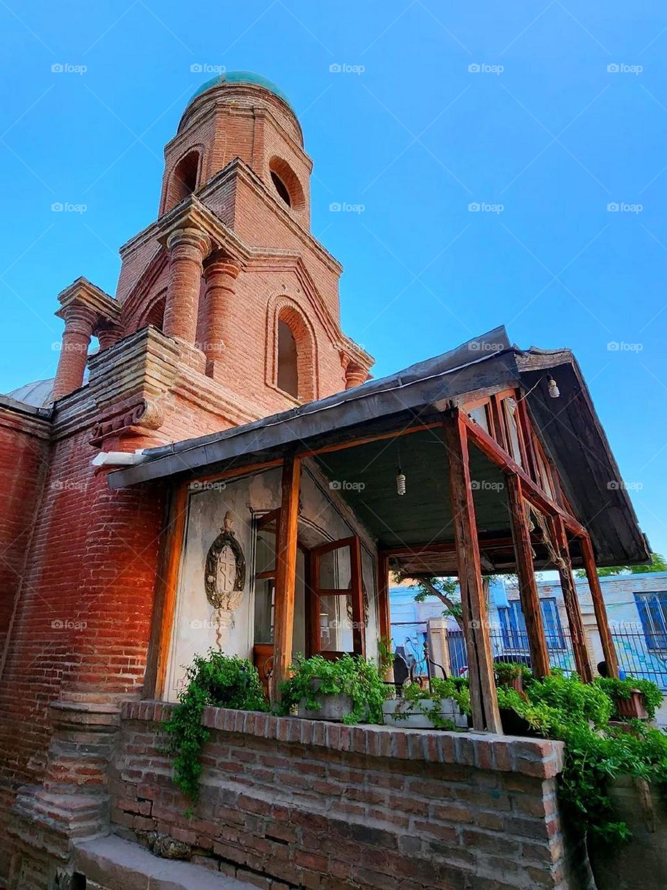 This orthodox church with beautiful architecture is small in size. It has a 4-sided plan and 2 domes. The church dates back to 300 years ago and is one of the historical and beautiful architectural works