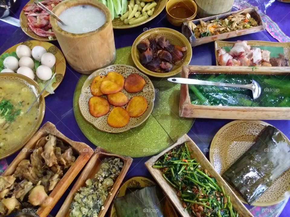 Akha restaurant Yunnan Xishuangbanna China traditional ethnic food feast banquet