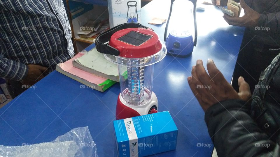 Lots of electronic lamps are located in this shop.