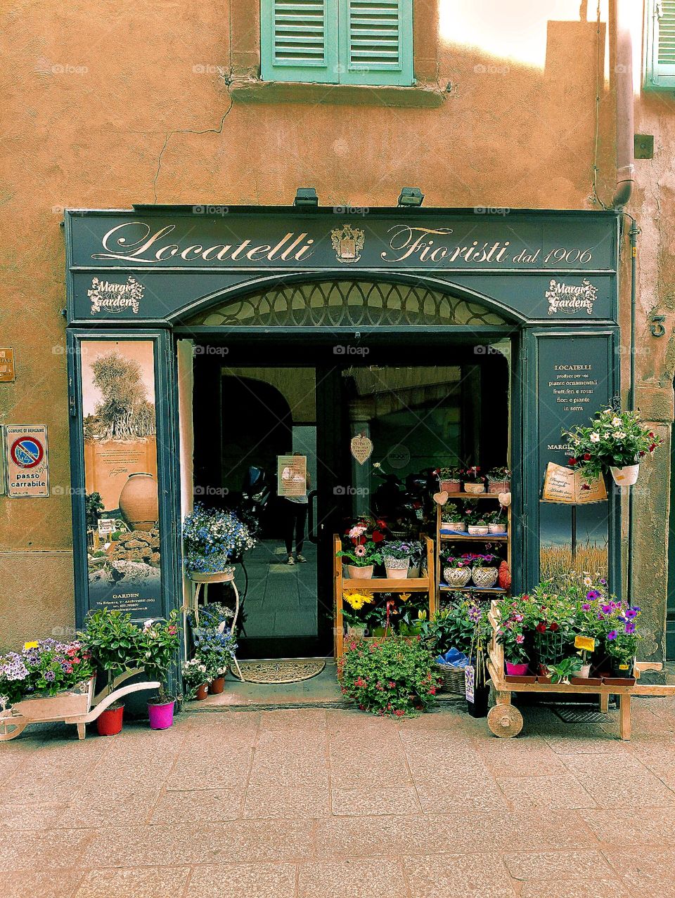 flower shop in italy