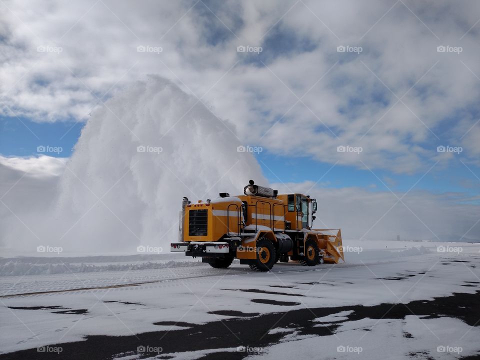 Snow Blower Machinery Truck Tractor Central Oregon Crooked River Ranch Terrebonne Airport Runway