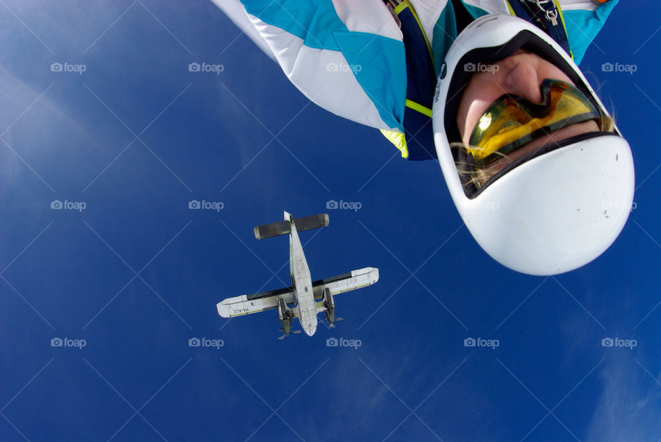 airplane skydive headdown by seeker