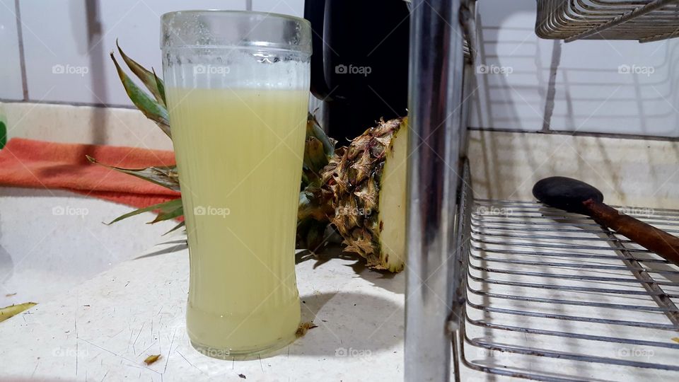 Juice of detoxi pineapple