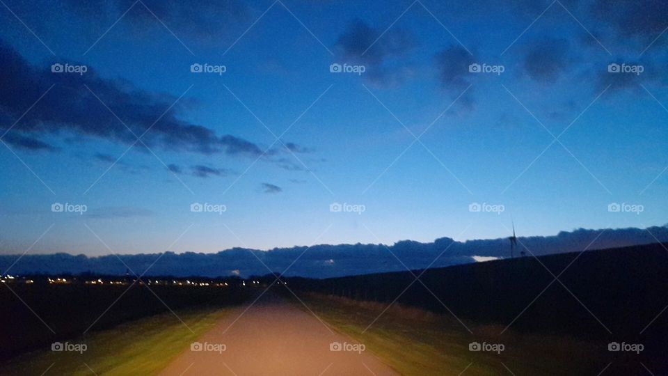 The night is coming Netherlands