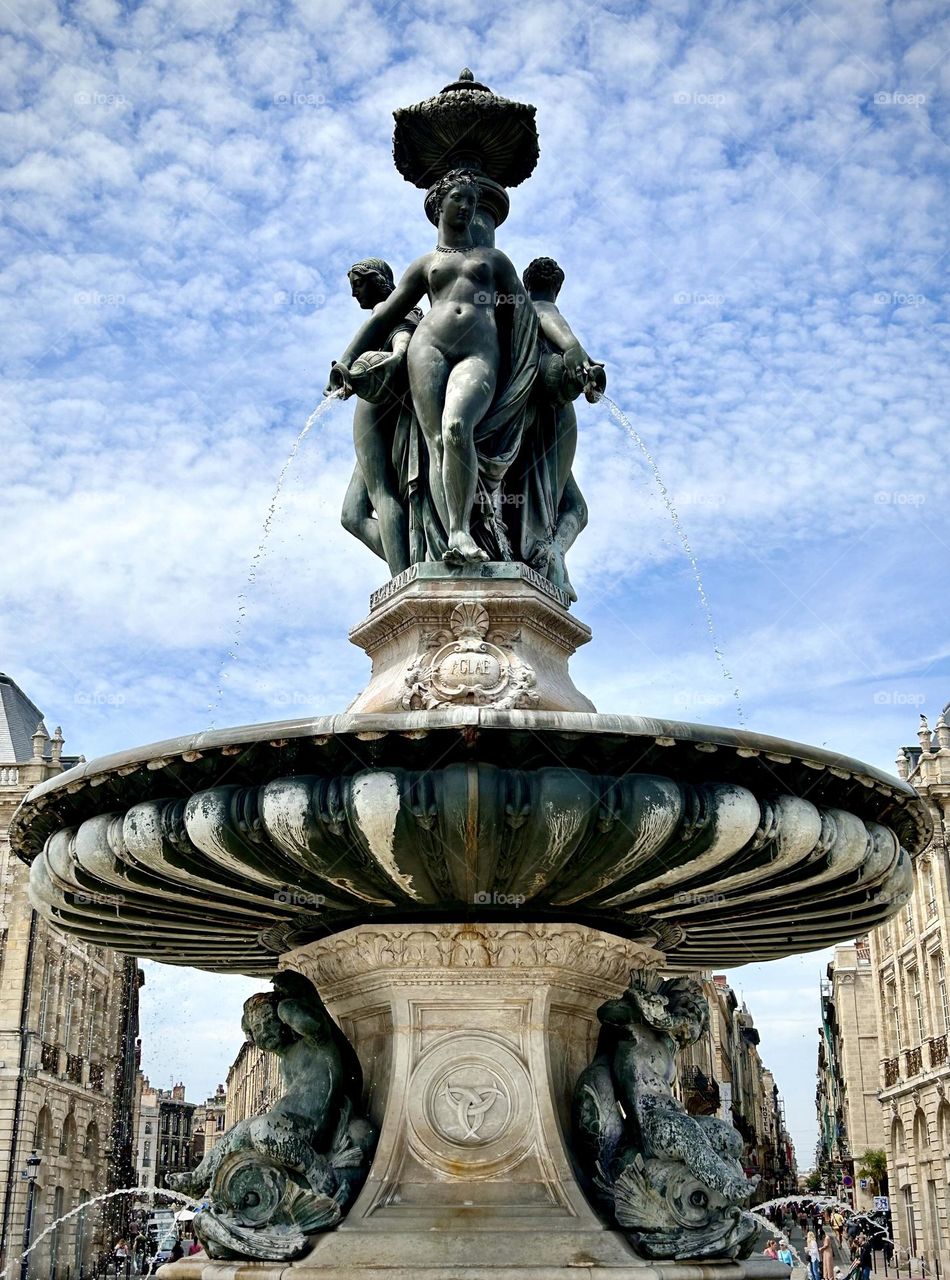 Bordeaux , fontaine de la bourse Juin 2023 . 