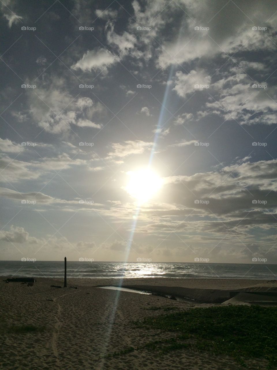Praia do Futuro: summer on the Brazilian coast with an incredible sun! (praia do Futuro, no Ceará). 