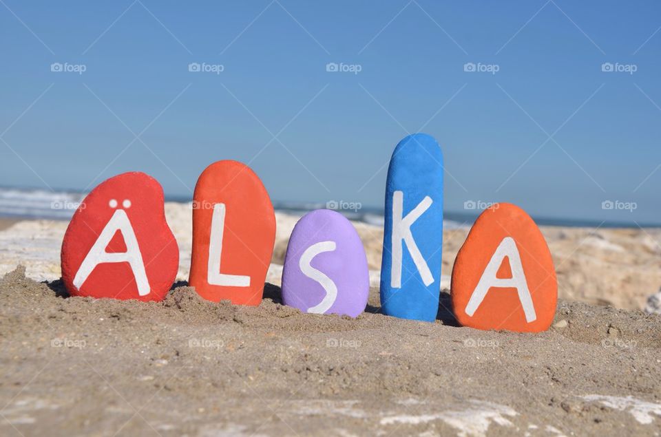 älska, to love in swedish language