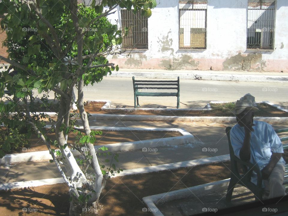 A pair of benches in Cuba