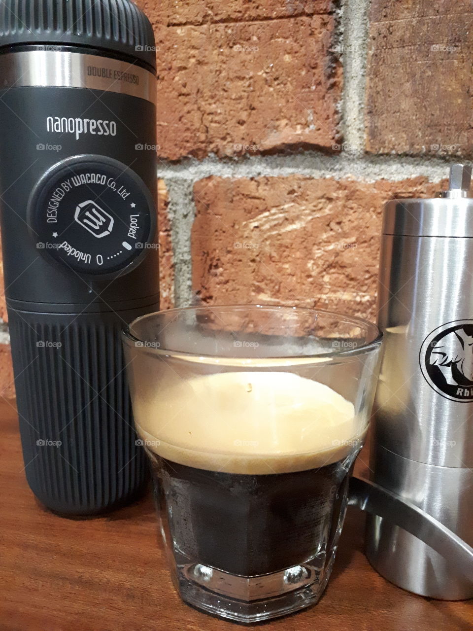 good friends on the go, espresso time!!