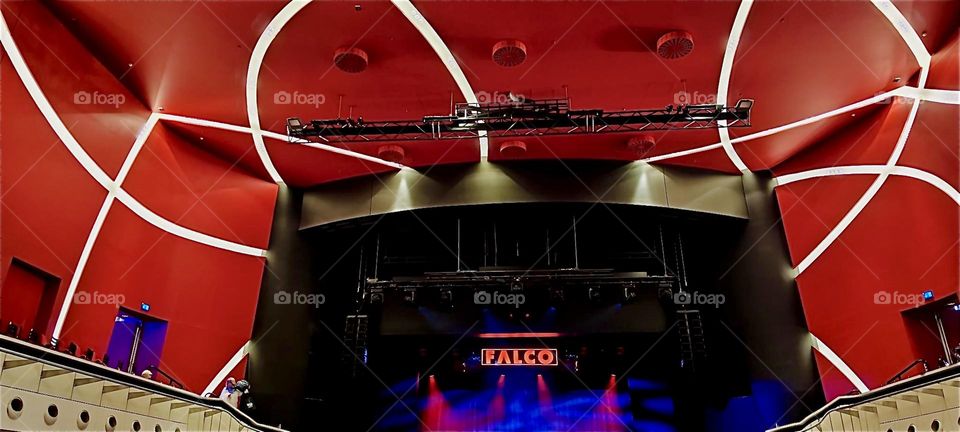 This is the „DEUTSCHES THEATER“, the „GERMAN THEATER“ in „Munich“, Bavaria where „FALCO“, a play about the life of the 1980s Viennese pop star singer is being performed. He wrote the hits „Amadeus“ and „Kommissar“. 2024. Hypnotic Productions