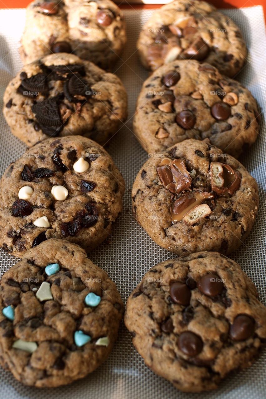 We love some big, fat, chunky cookies!