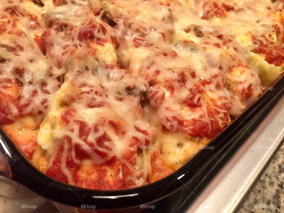 Ricotta and sausage stuffed shells