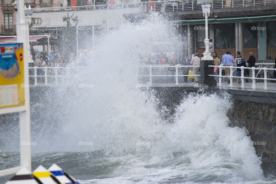 Big wave hits Gijón (Asturias)