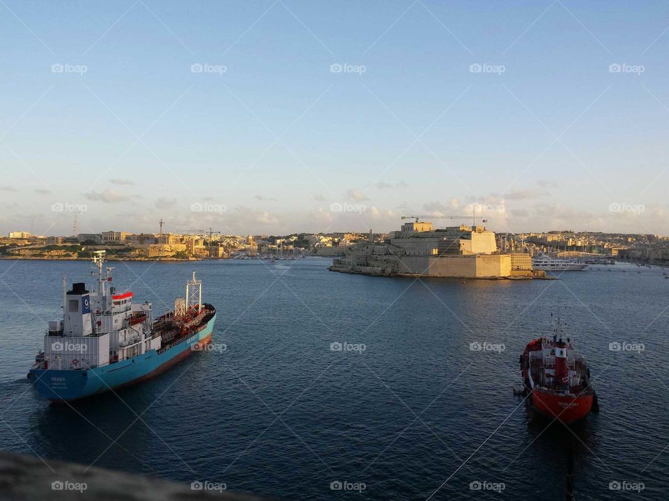 ships in valletta malta