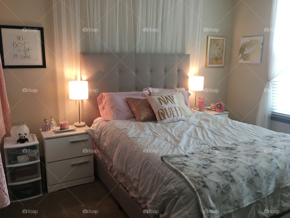 Bedroom, Bed, Furniture, Room, Pillow
