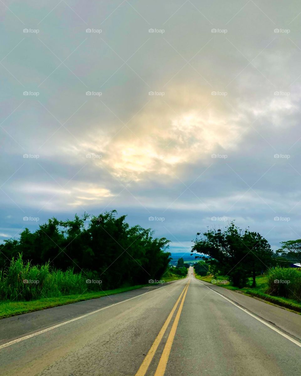 🌄🇺🇸 An extremely beautiful dawn in Jundiaí, interior of Brazil. Cheer the nature! / 🇧🇷 Um amanhecer extremamente bonito em Jundiaí, interior do Brasil. Viva a natureza! 
