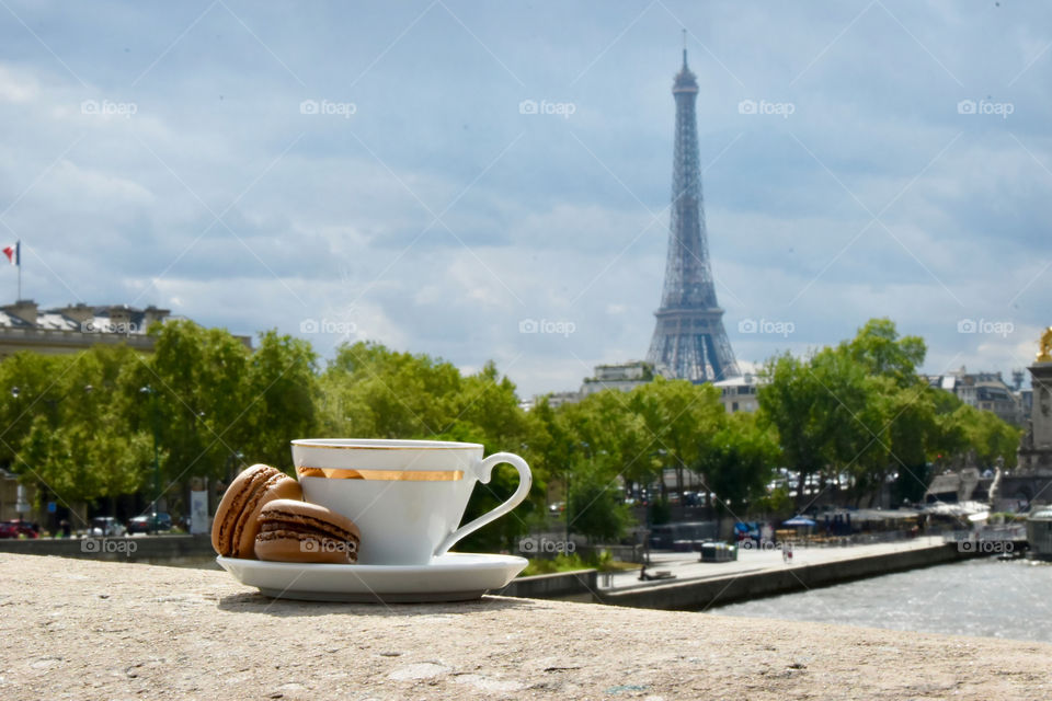 Drinking coffee in Paris 