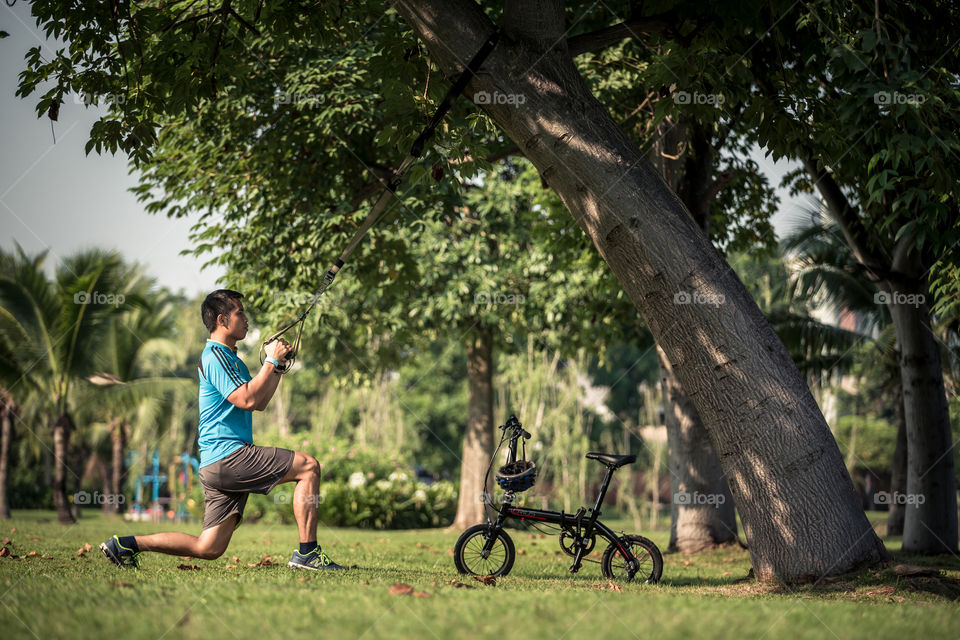 Man workout in the park