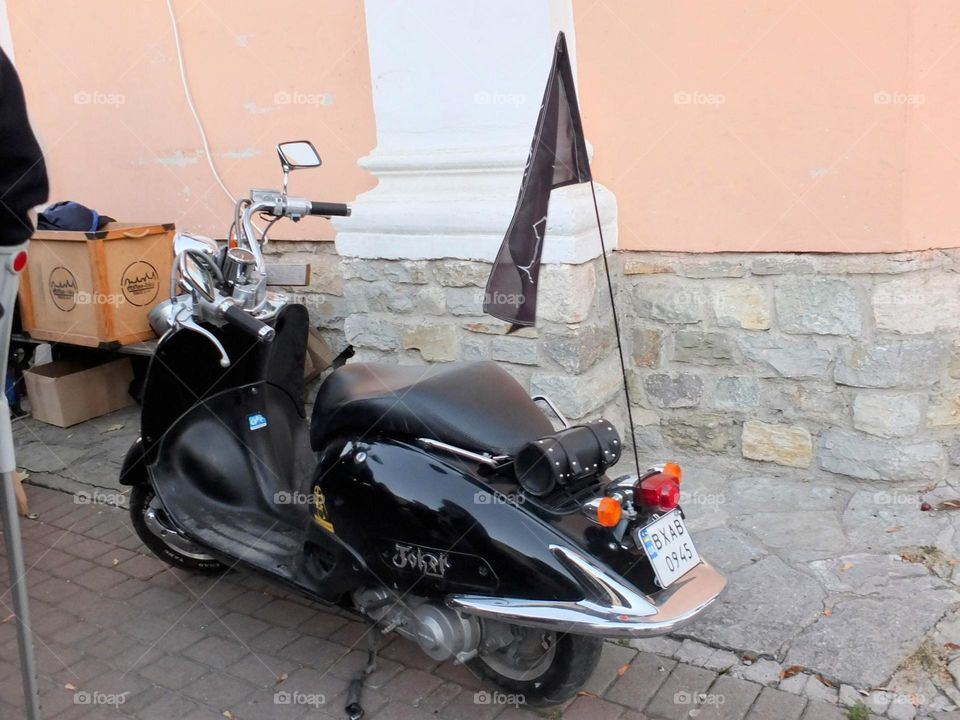 Commuting Series: Motorcycles and Scooters