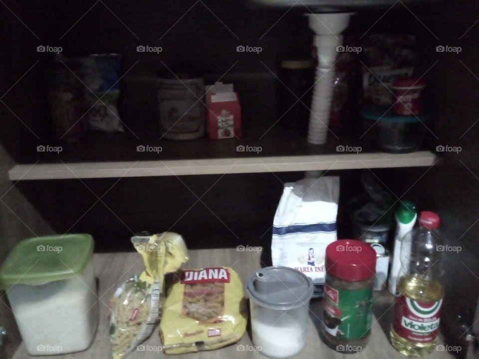 necessidade muitos  passam