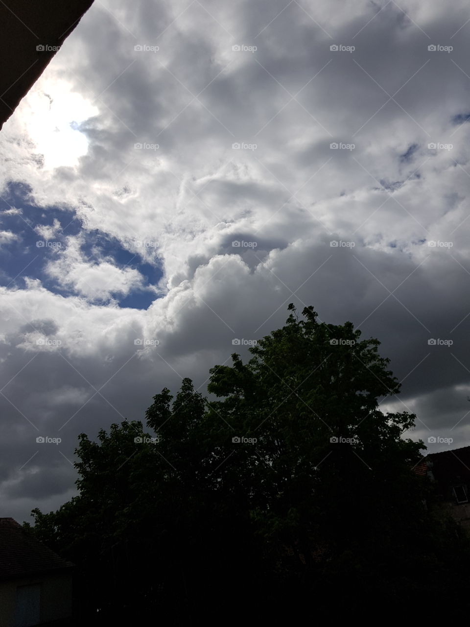 the sun meets the clouds