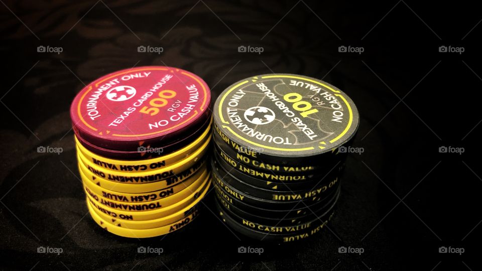 Poker chip count at start of tournament 