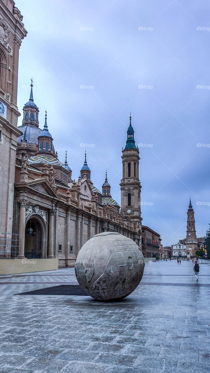 ciudad española de zaragoza