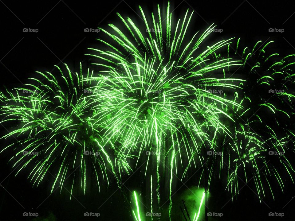 Dazzling green fireworks.