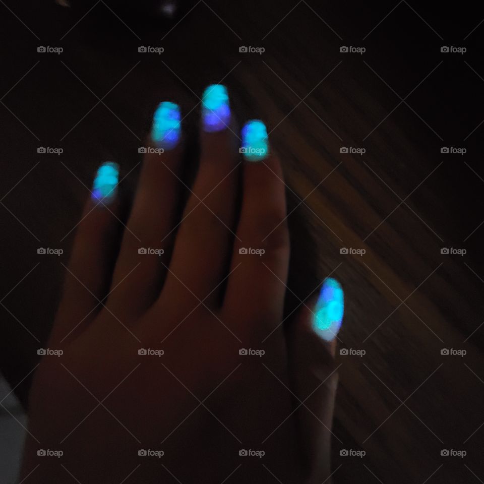 glow in the dark fany