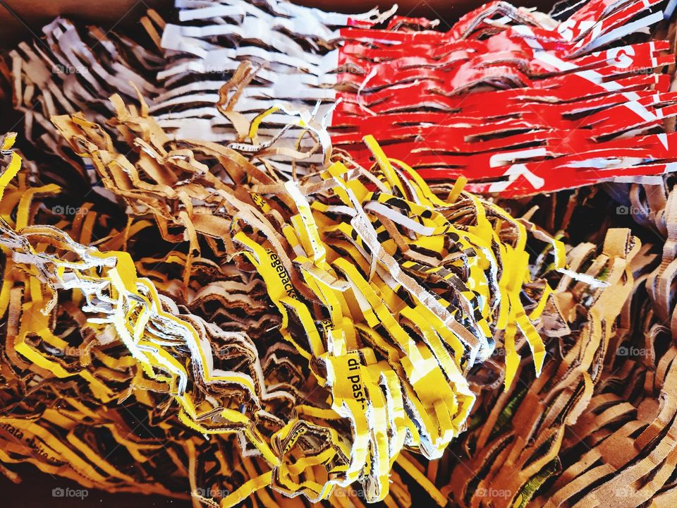 packaging cardboard shavings