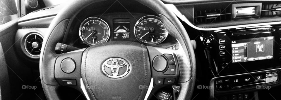 corrolla car toyota dashboard odometer