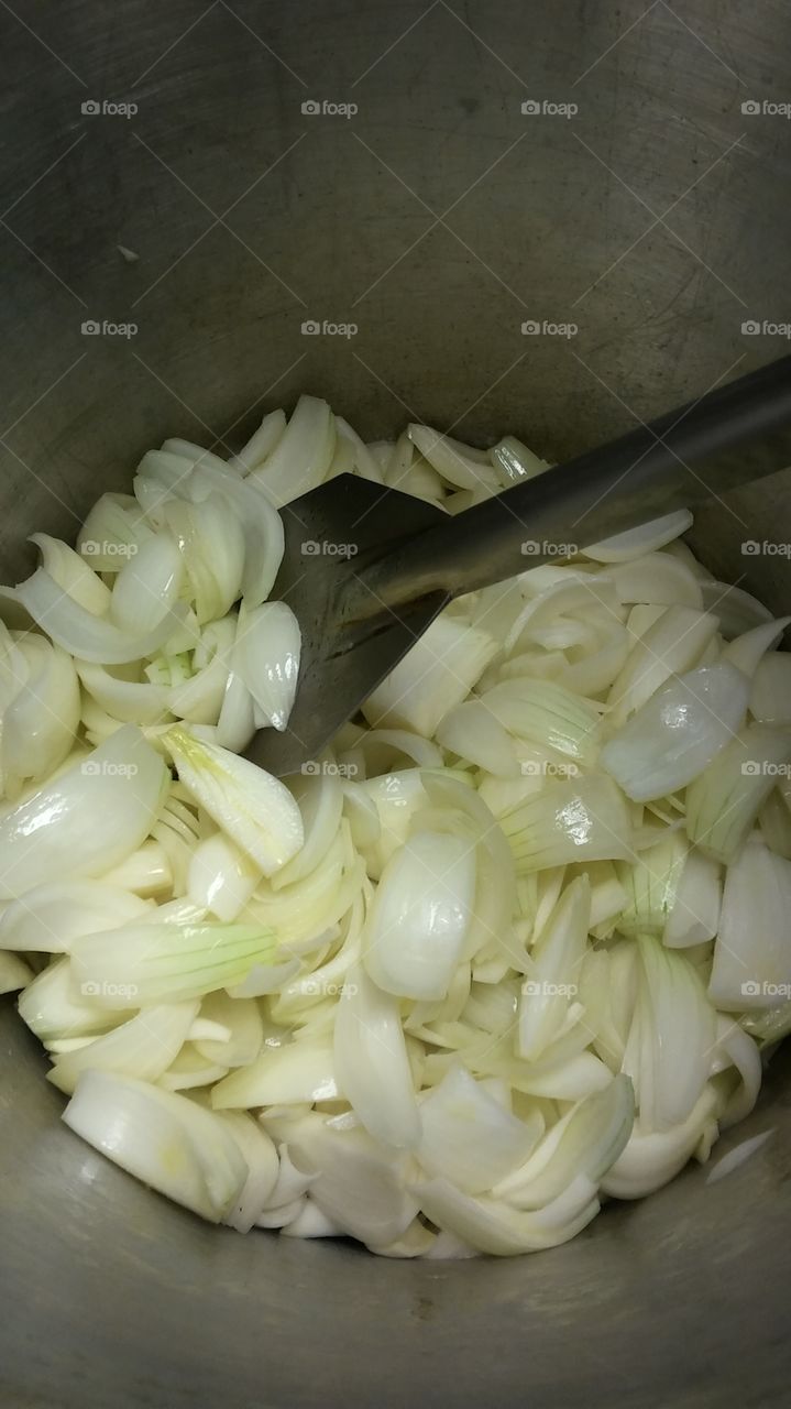 making french onion soup