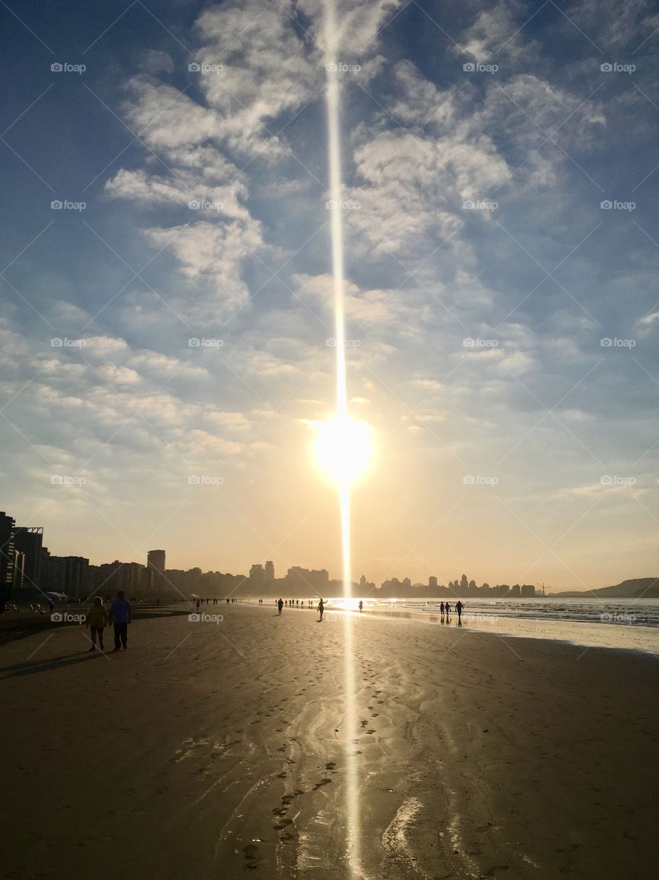 A striking picture this year was this dawn on the Brazilian coast.  Long live the sea! / Uma foto marcante neste ano foi este amanhecer no litoral brasileiro. Viva o mar!