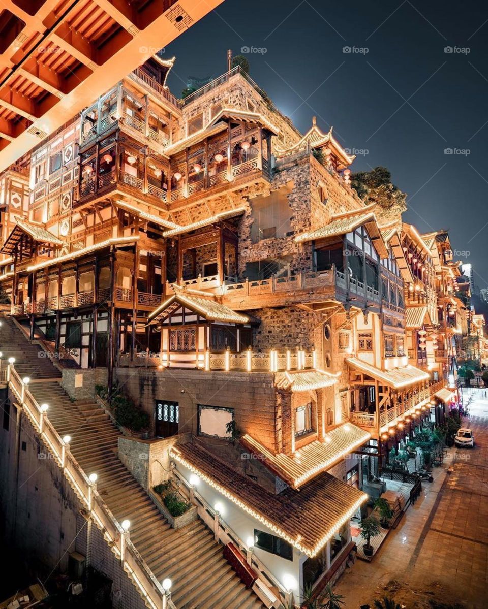 Shining Palace(China)