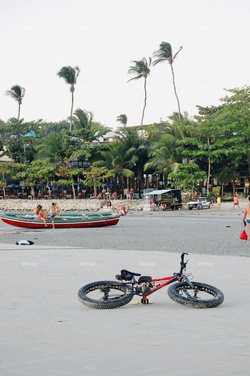 Bicycle parked in the beach 