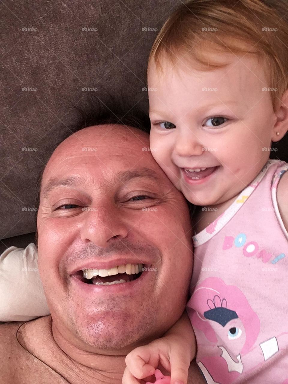 🇺🇸 My daughter Estela is my reason for living!  With your sweet smile, fatherhood is my meaning. / 🇧🇷 Minha filha Estela é a razão do meu viver! Com seu doce sorriso, a paternidade é o meu sentido.