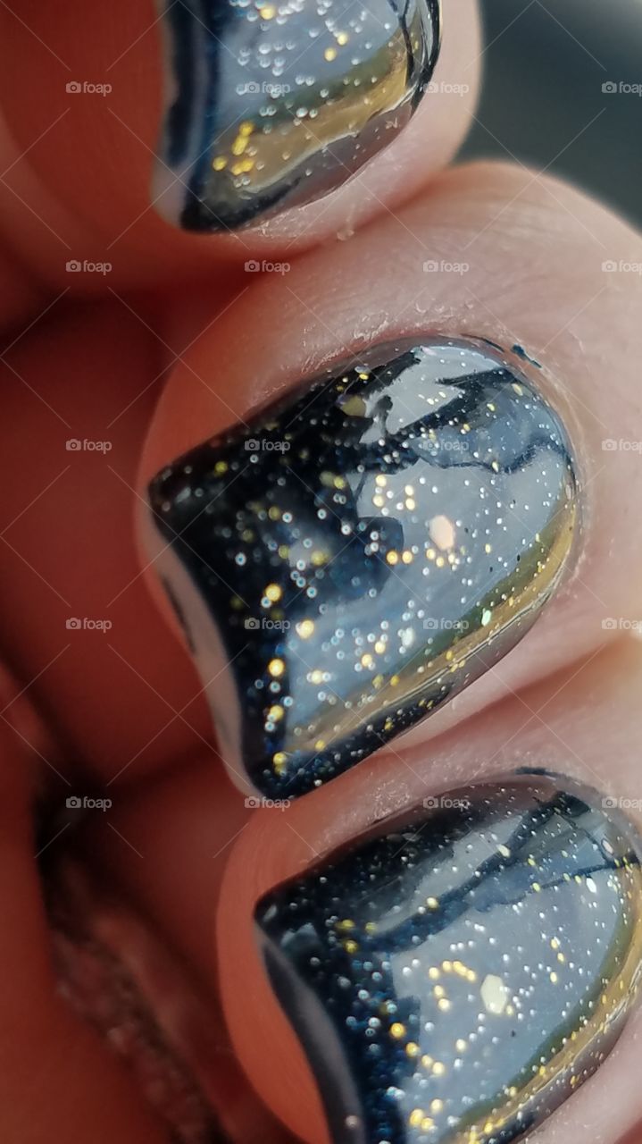 starry night sky fingernails