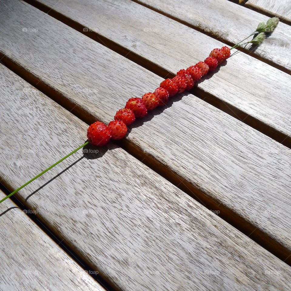 smultron wildstrawberries smultronpåstrå by mpirholt