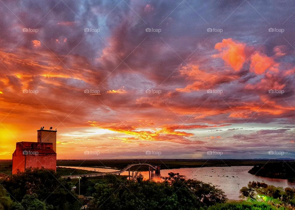 Vista do Pantanal Sul Mato-grossense. Por do sol em Corumbá MS - Brasil