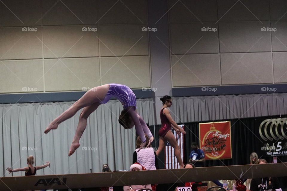 backhand spring on beam