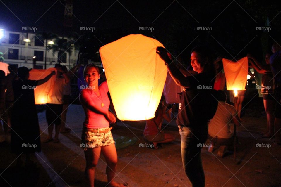 Flying lanterns 