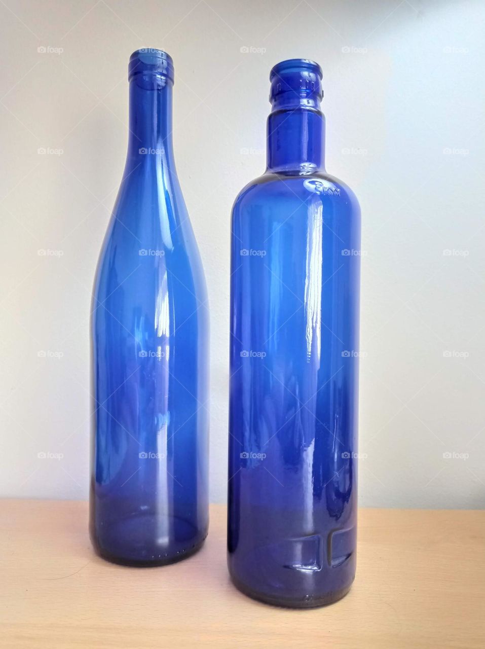 blue bottles / botellas azules