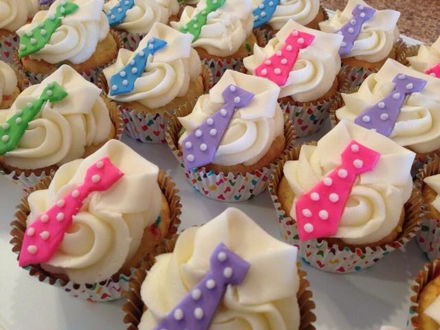 Tie Cupcakes