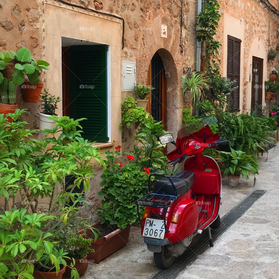 the charming little Spanish streets