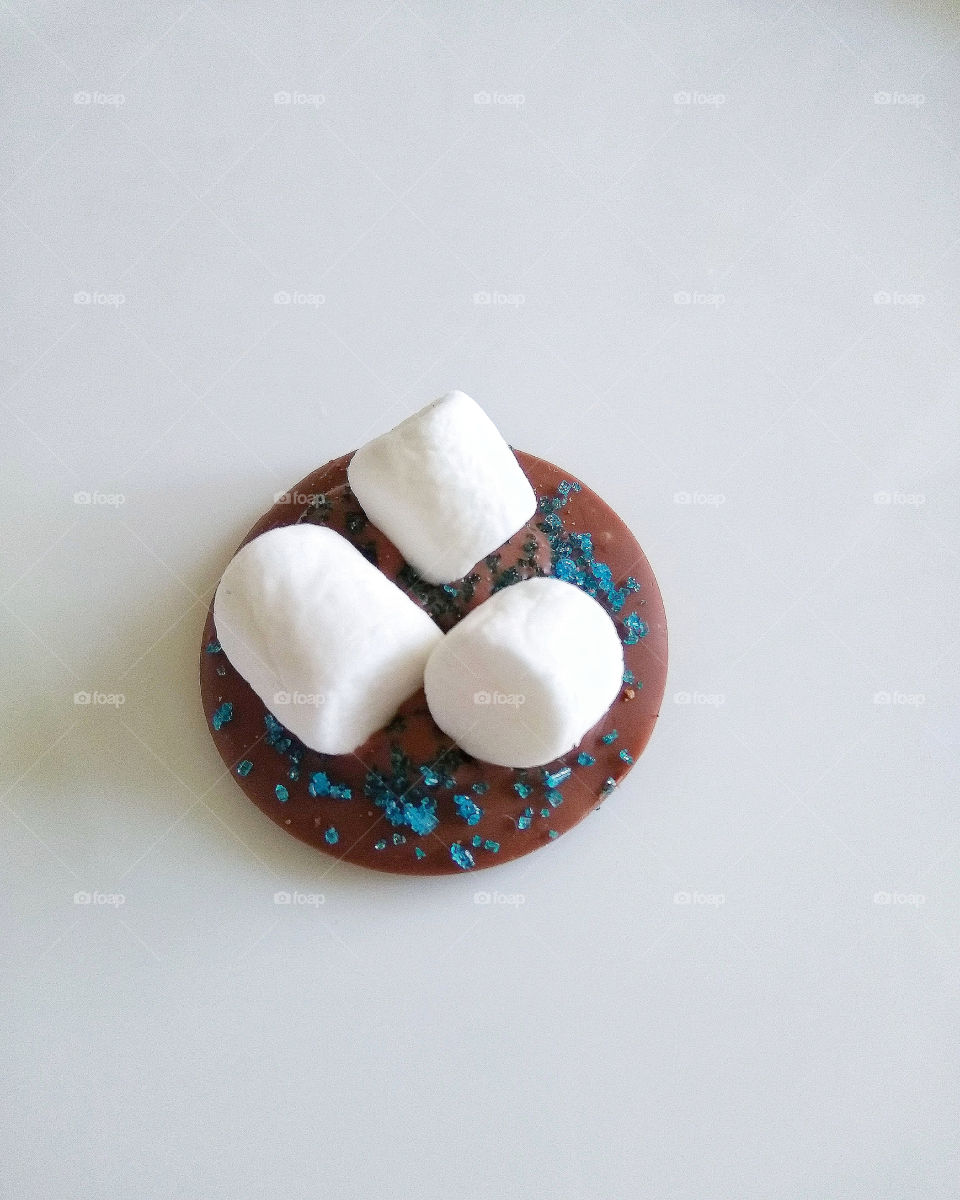 chocolate mediant with marshmallows