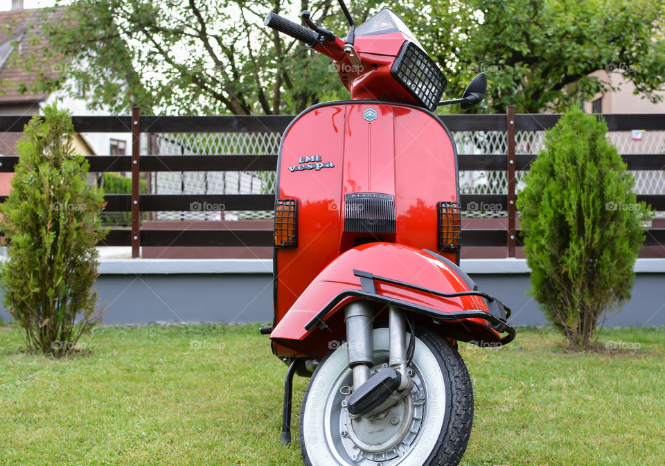 red vespa T5 motorcycle