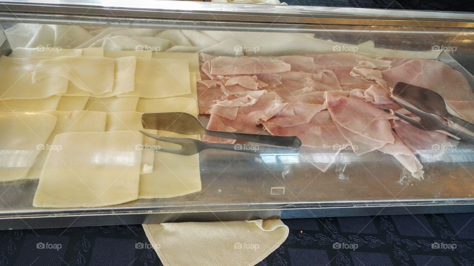 prosciutto e provoletta